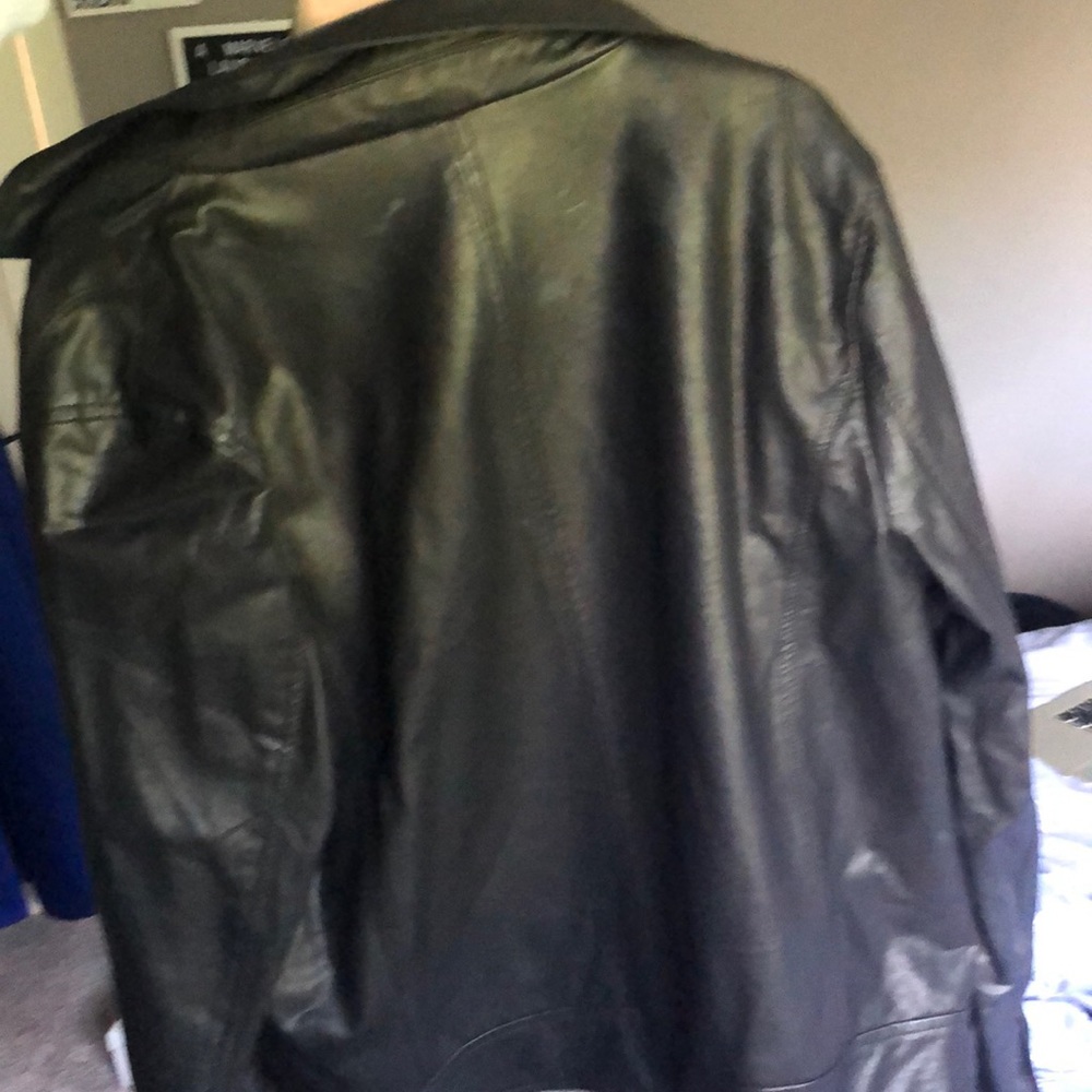 LEATHER JACKET - Picture 2 of 4